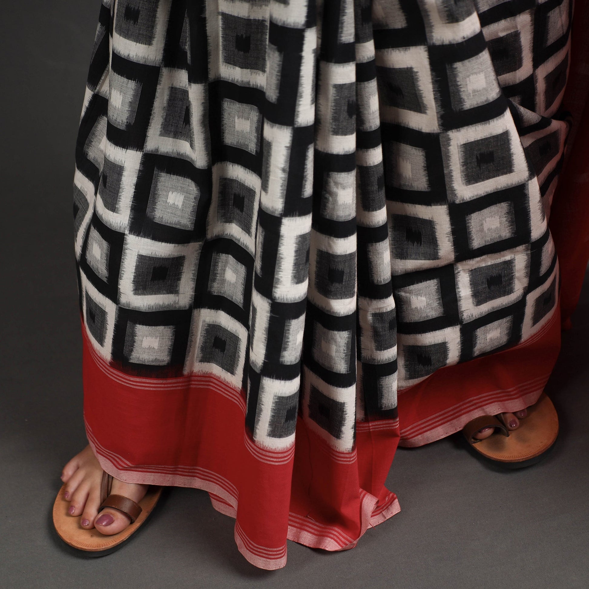 Black - Pochampally Ikat Weave Handloom Cotton Saree