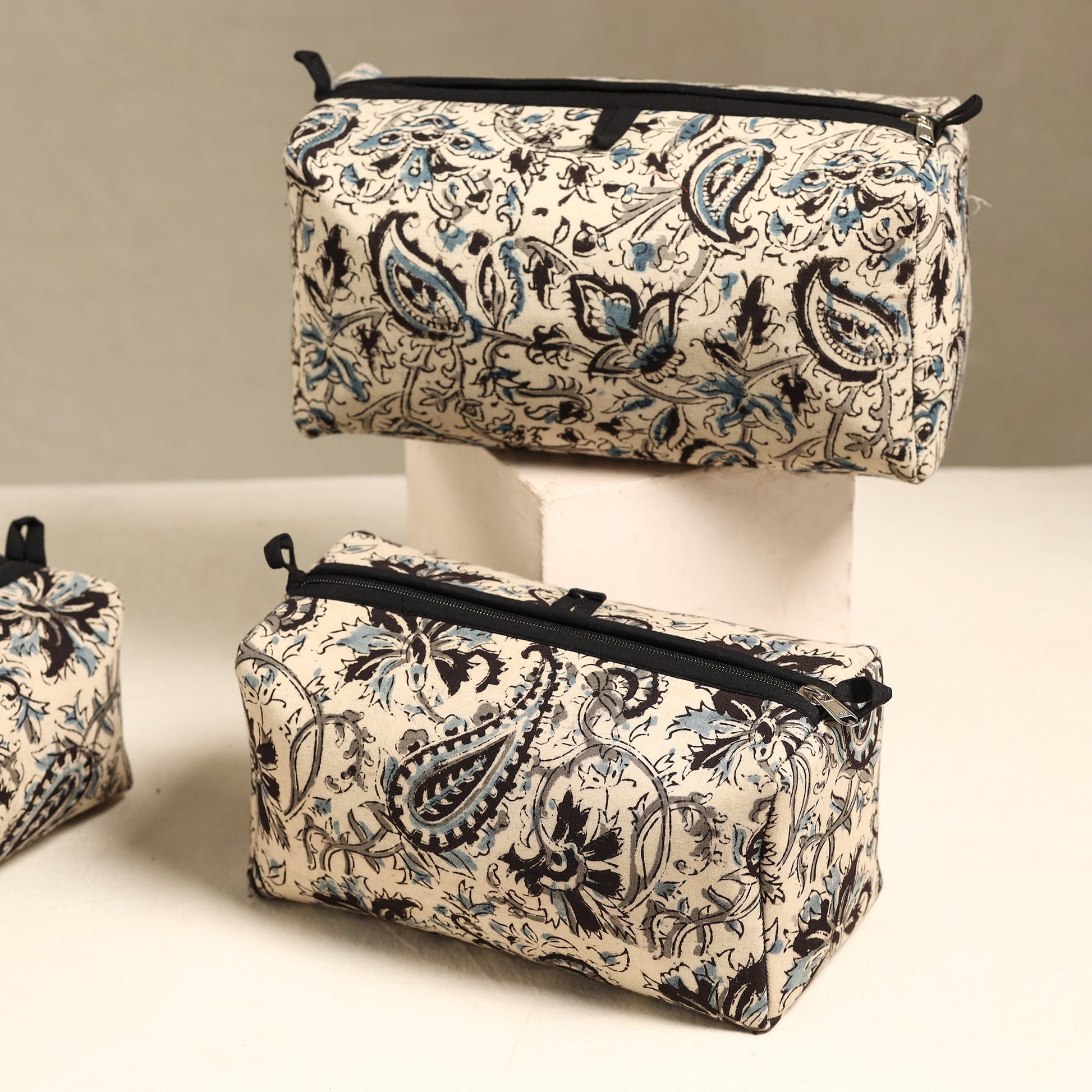 Beige - Handmade Cotton Toiletry Bags (Set of 3) 04