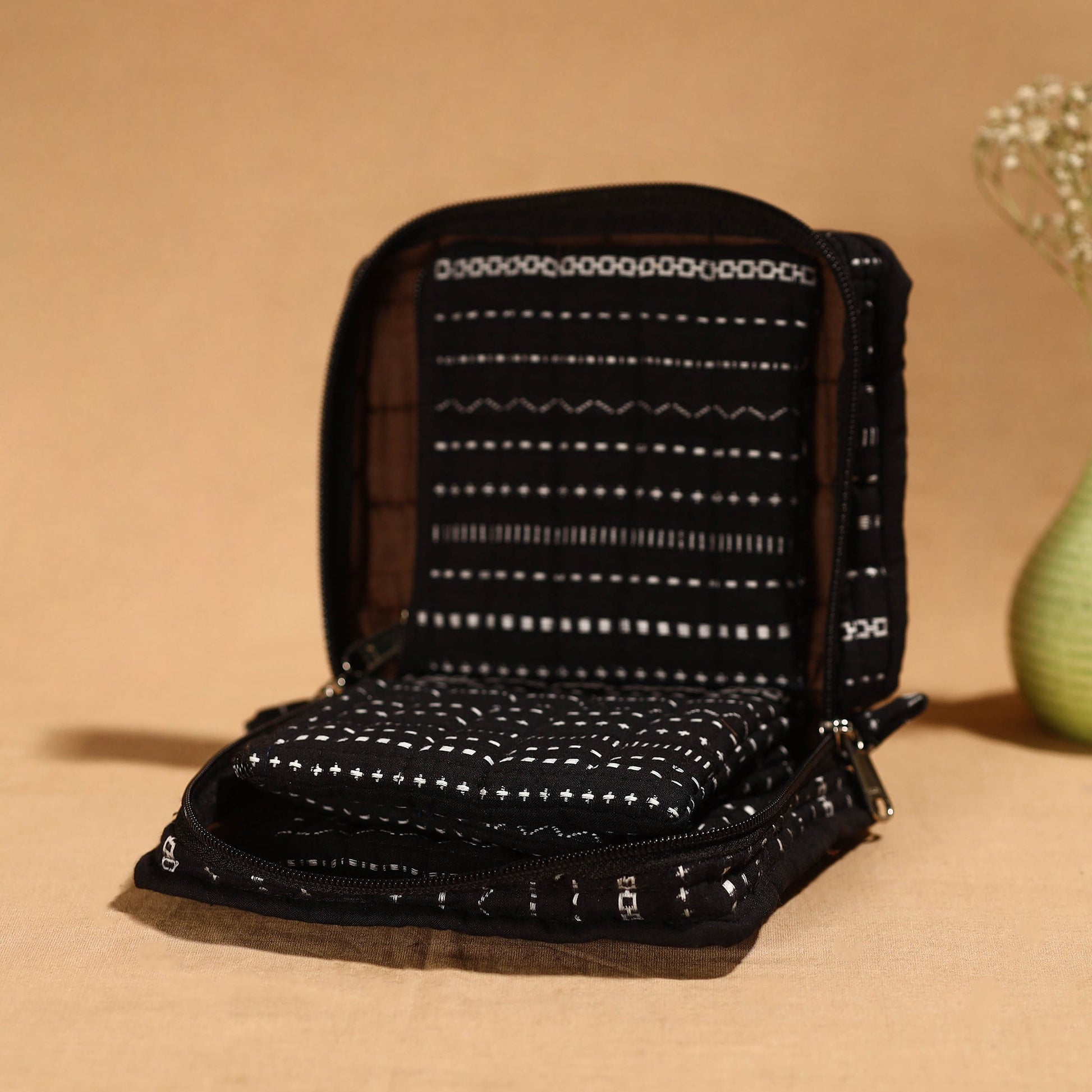 Black - Handmade 4 Pockets Cotton Jewelry Bag 10