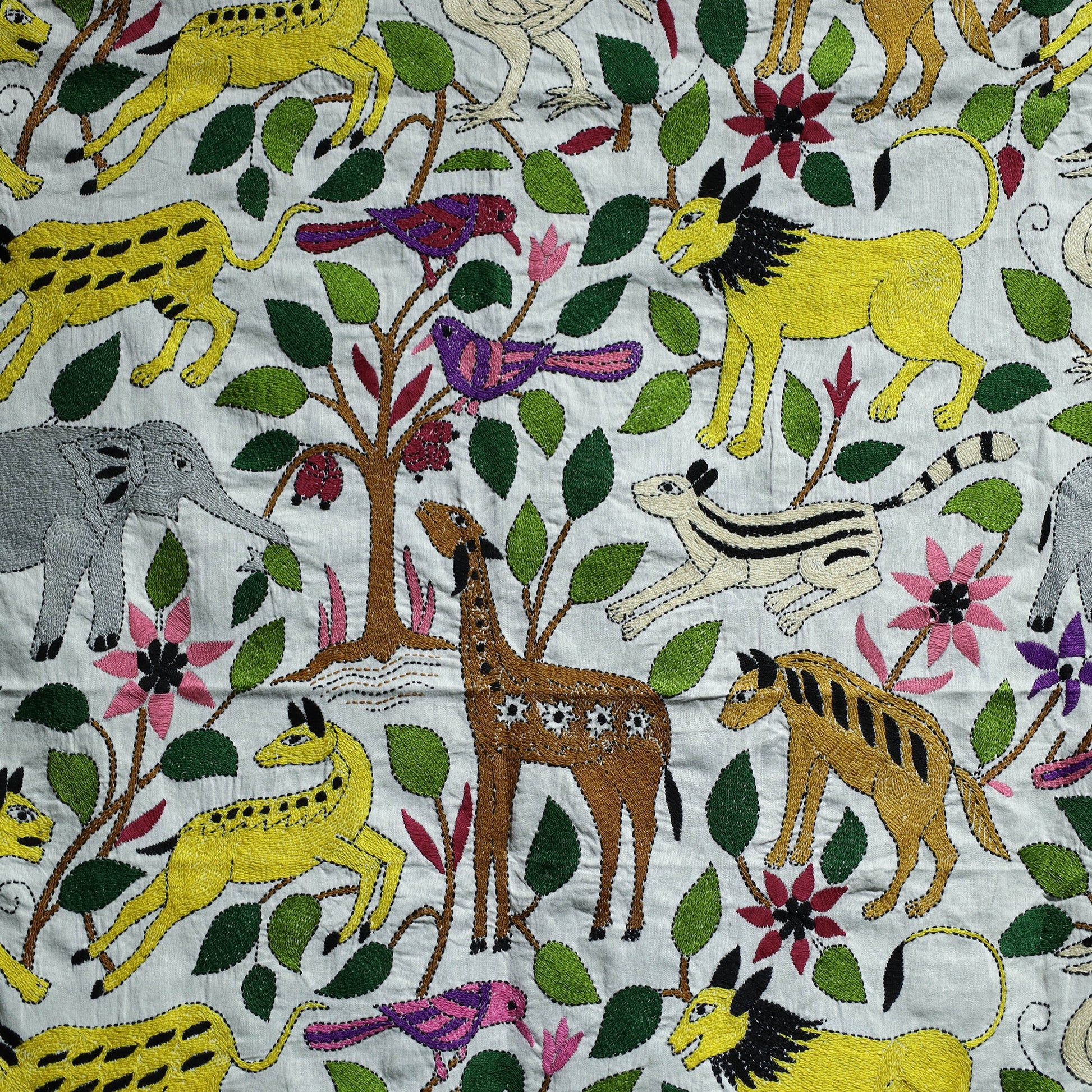 Bengal Kantha Hand Embroidery Cotton Wall Hanging (38 x 39 in)