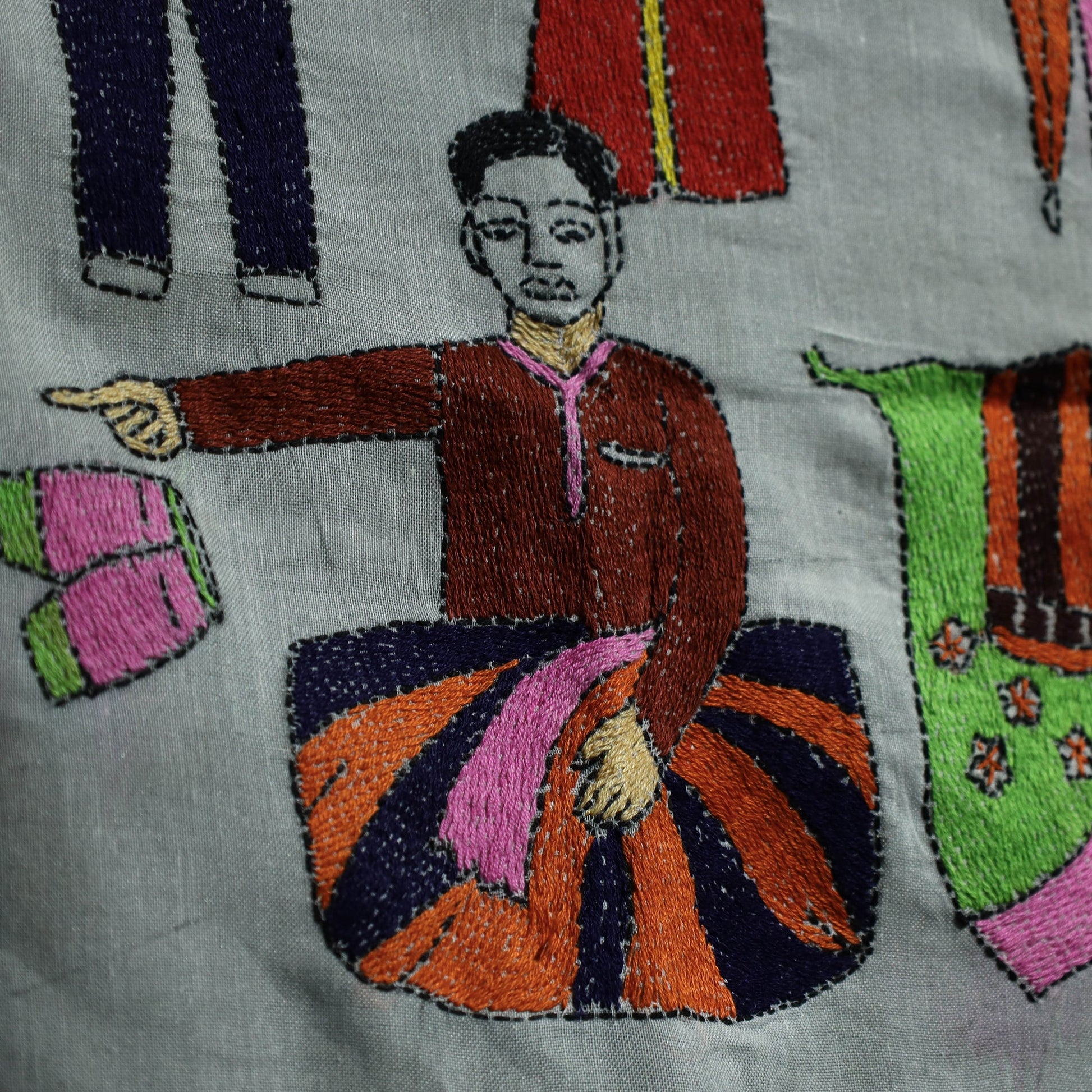 Bengal Kantha Hand Embroidery Cotton Wall Hanging (45 x 37 in)