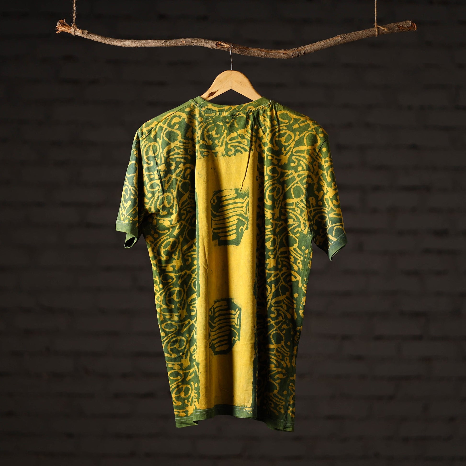 Bindaas Block Art Printed Cotton Unisex Round Neck T-shirt 50