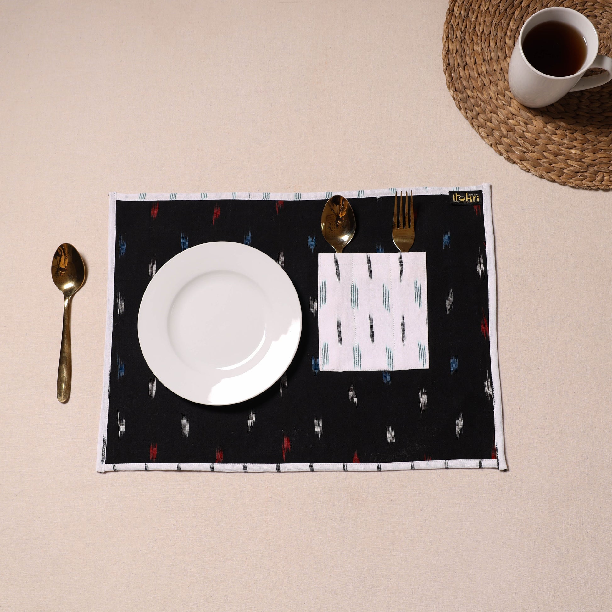 Black - Ikat Cotton Table Mat With Pocket 05