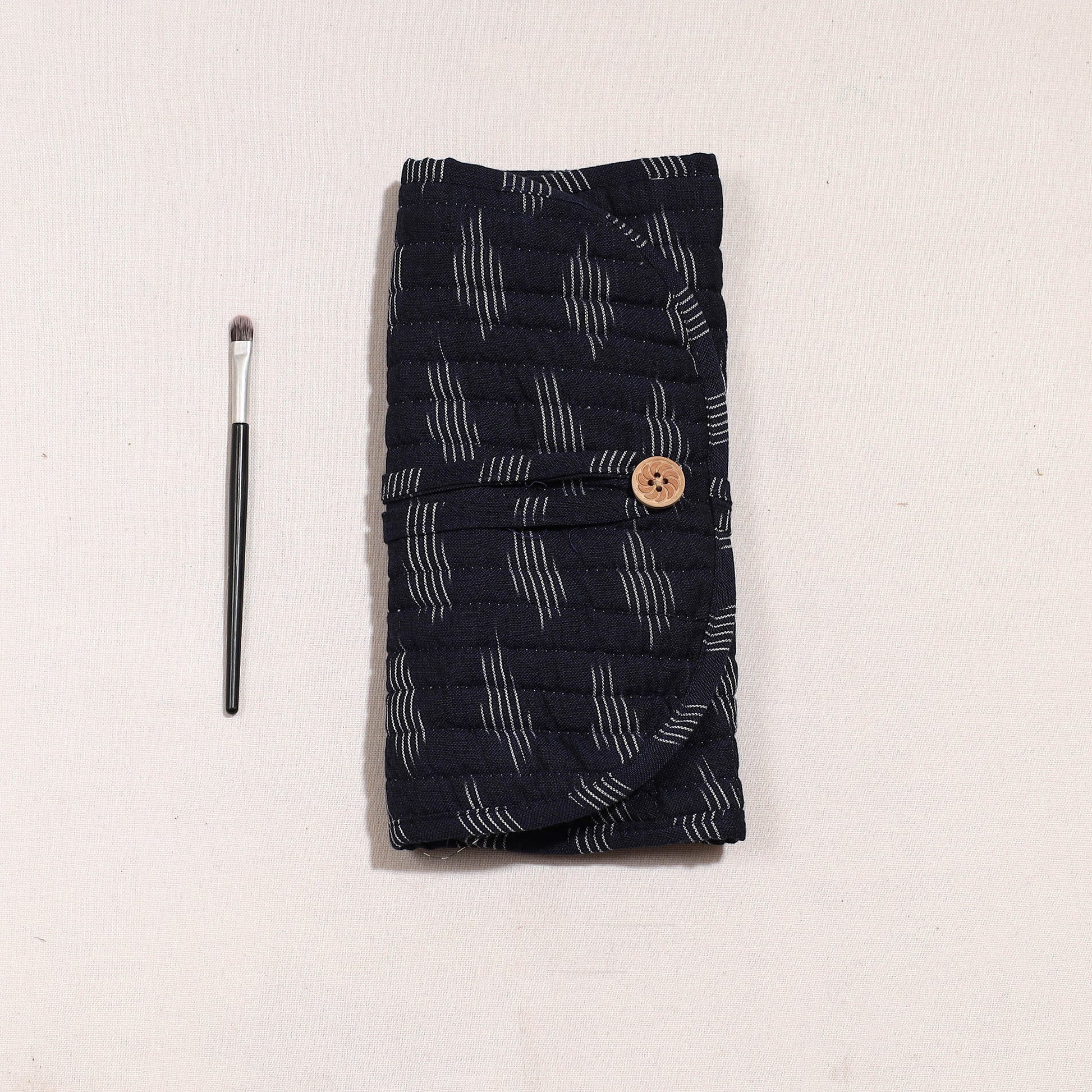 Black - Ikat Fabric Multipurpose Segmented Make-up Brush Wrap Pouch/Case