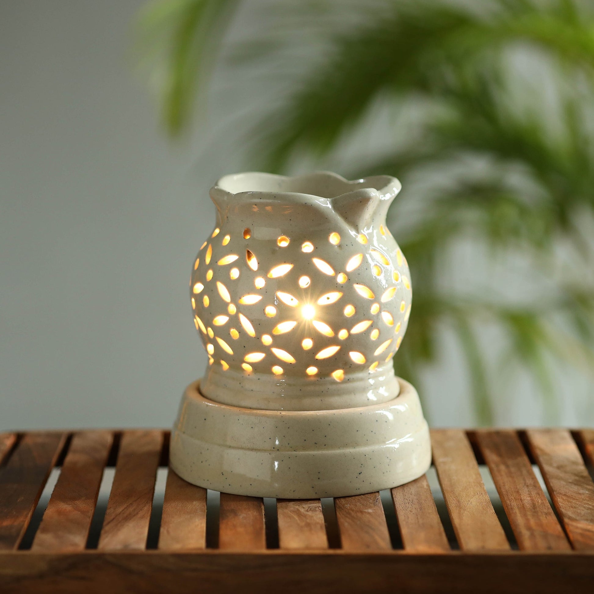 Handcrafted Ceramic Electrical Aroma Diffuser (6 inches)