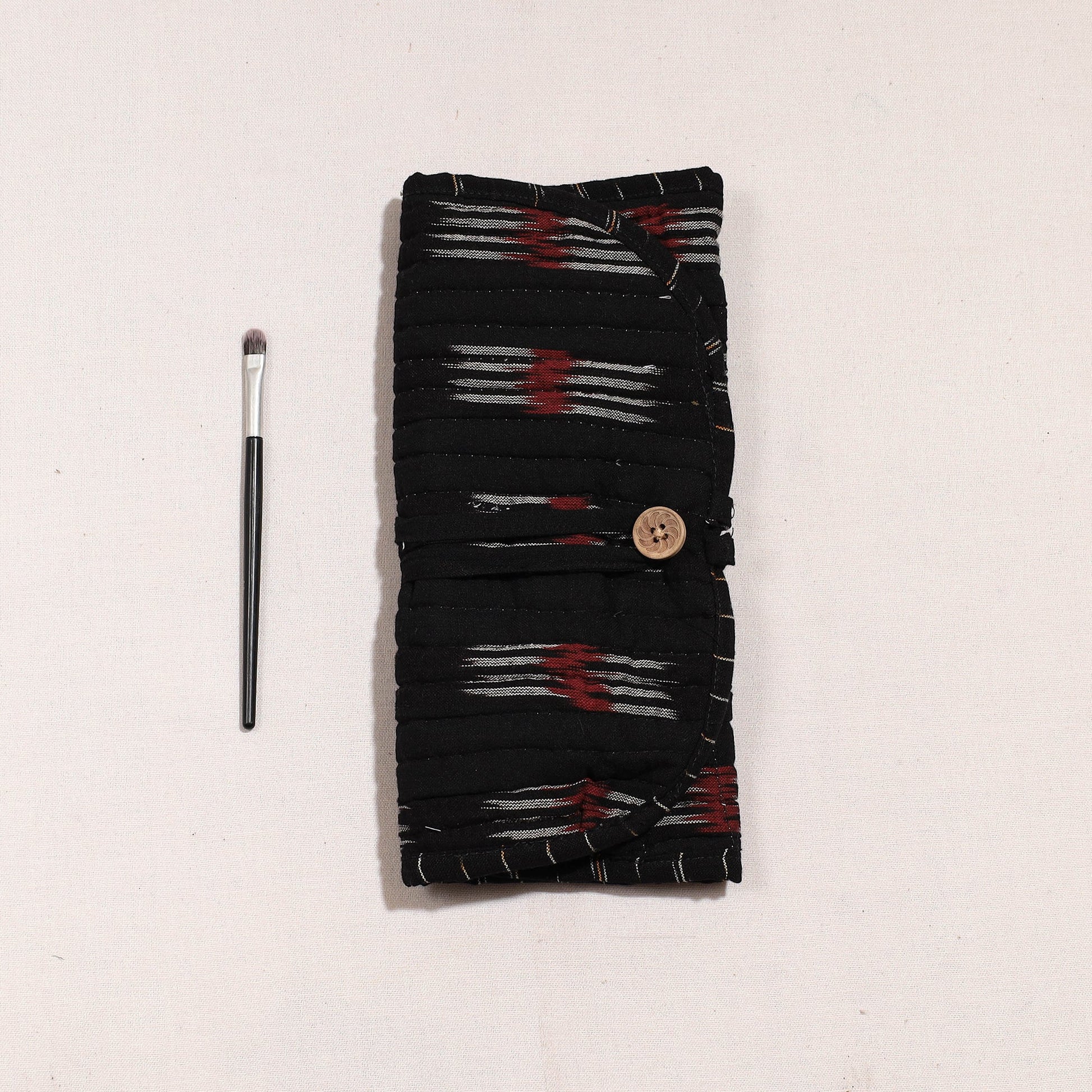 Black - Ikat Fabric Multipurpose Segmented Make-up Brush Wrap Pouch/Case