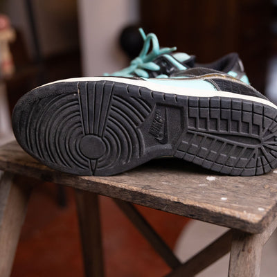 Nike SB Dunk Low Diamond Supply Co.