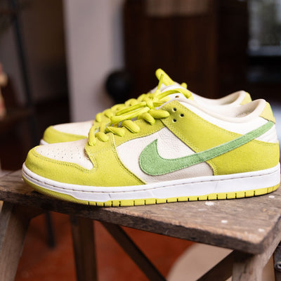 Nike SB Dunk Low Green Apple