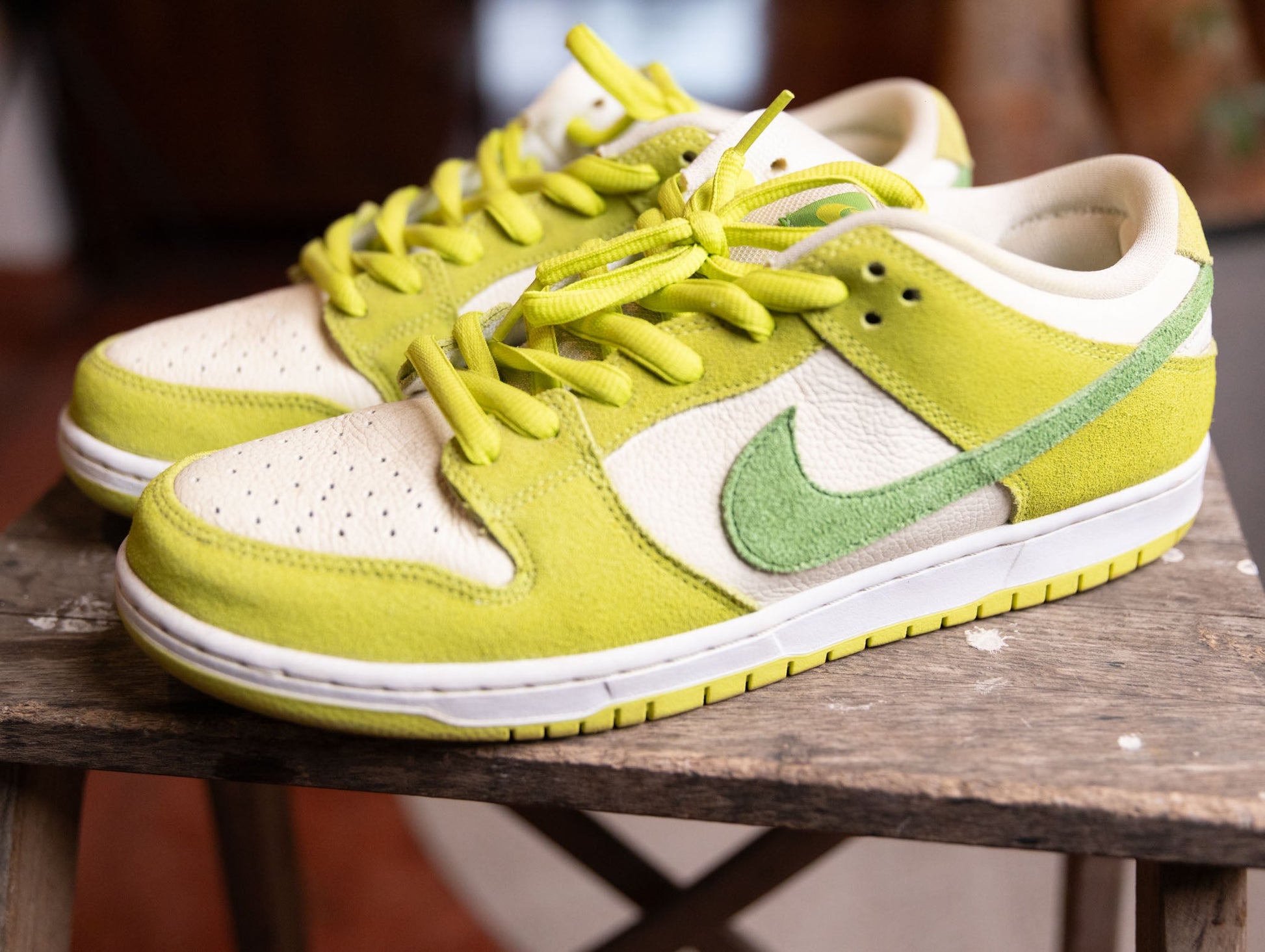 Nike SB Dunk Low Green Apple