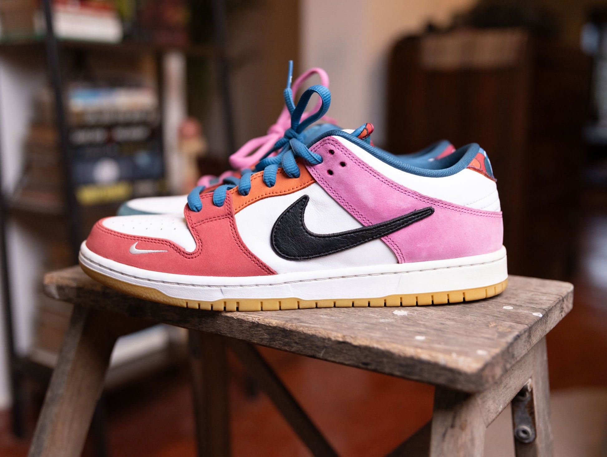 Nike SB Dunk Low Pro QS Parra (Friends & Family) 2021