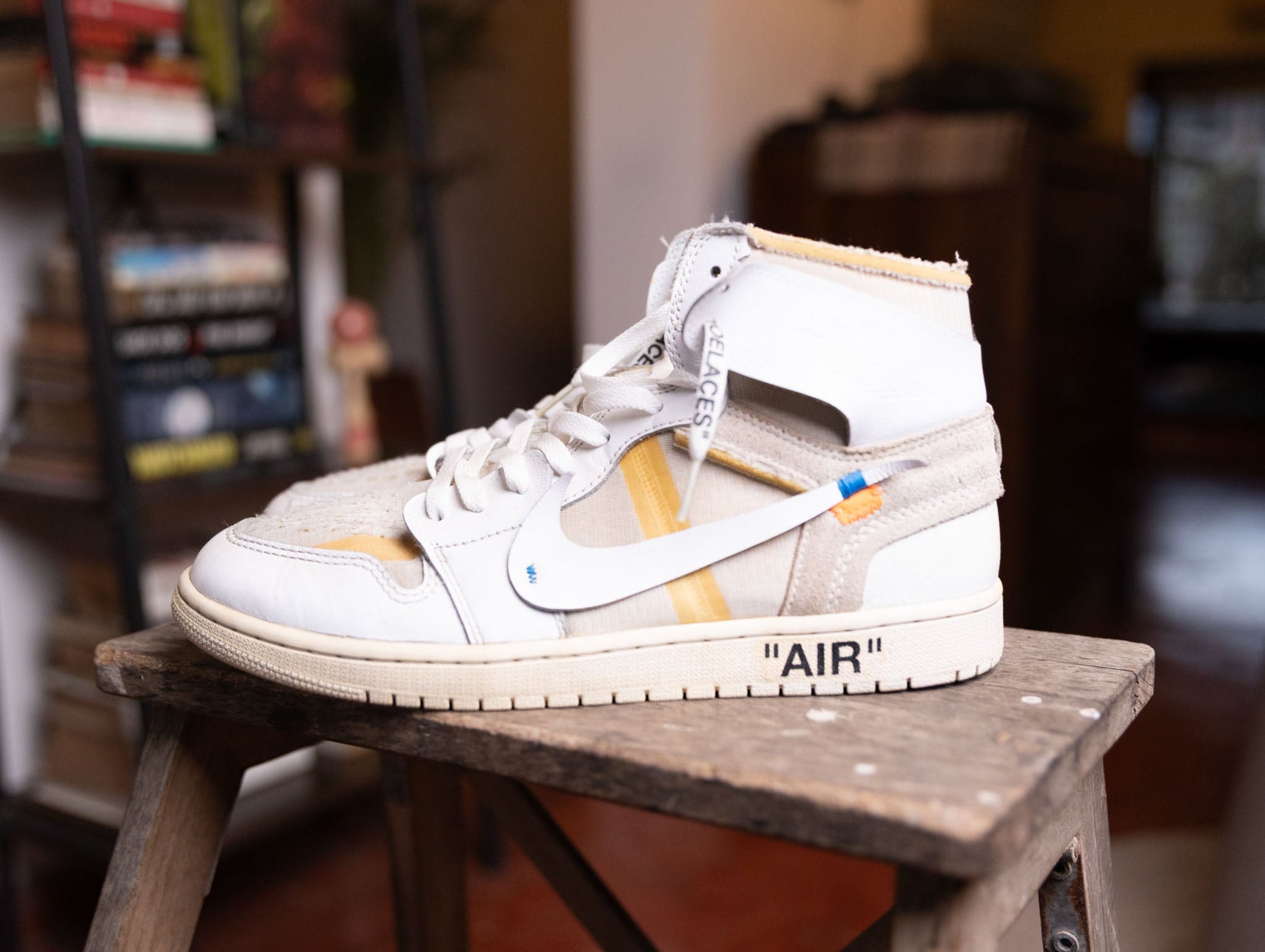 Off-White x Air Jordan 1 Retro High OG 'EU'