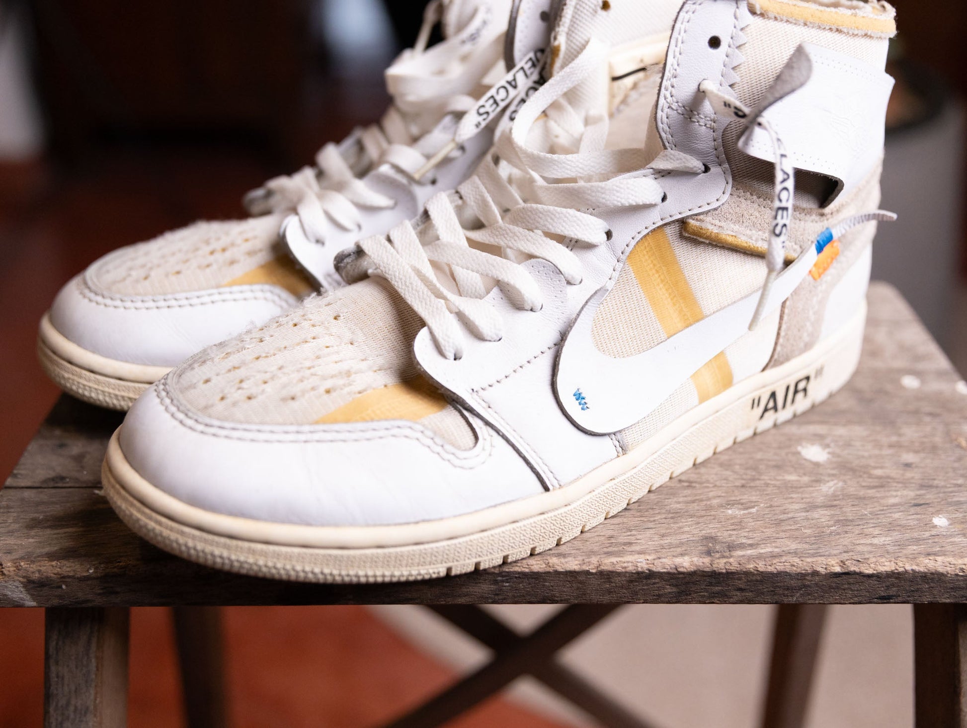 Off-White x Air Jordan 1 Retro High OG 'EU'