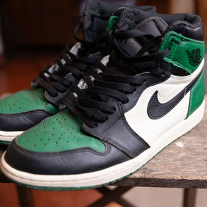 Nike Air Jordan 1 Retro High OG Pine Green