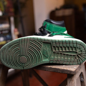 Nike Air Jordan 1 Retro High OG Pine Green