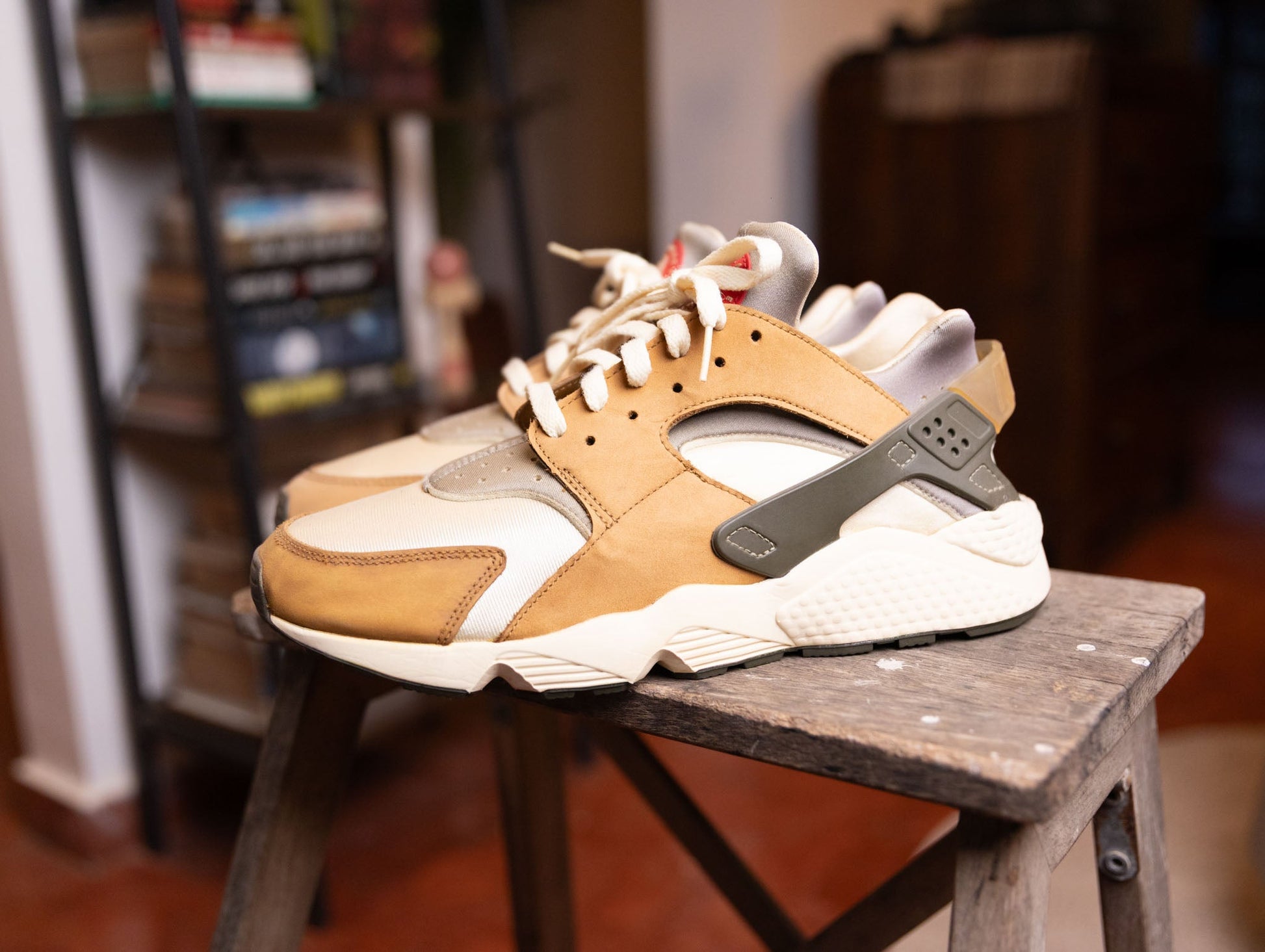 Stussy x Air Huarache LE Desert Oak 2021