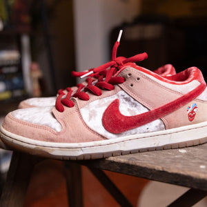 StrangeLove x SB Dunk 'Valentine's Day'