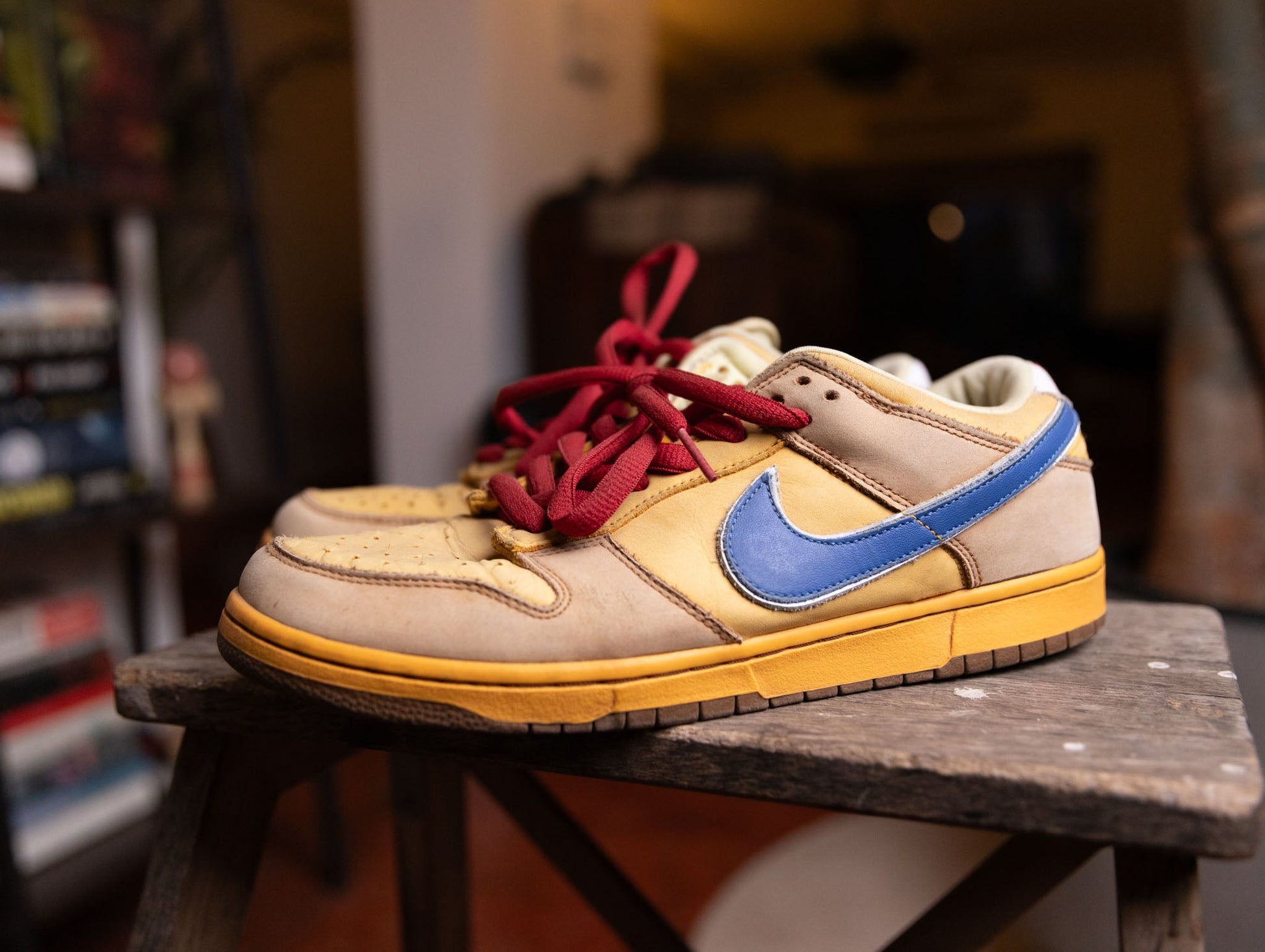 Nike SB Dunk Low Newcastle Brown Ale
