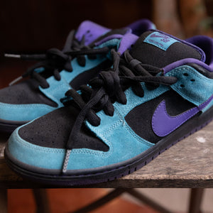 Nike SB Dunk Low Skeletor