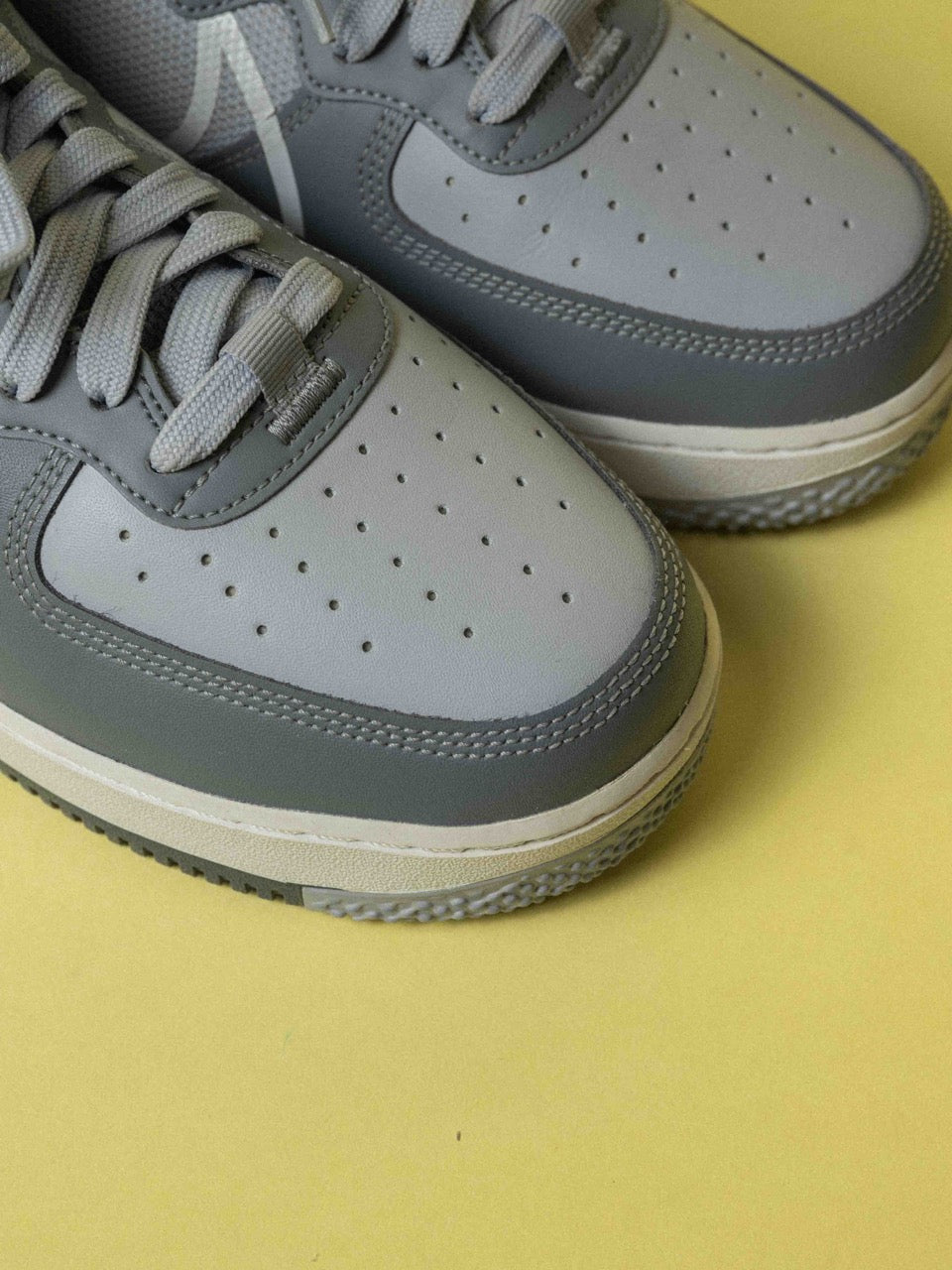 Nike Air Force 1 React Wolf Grey