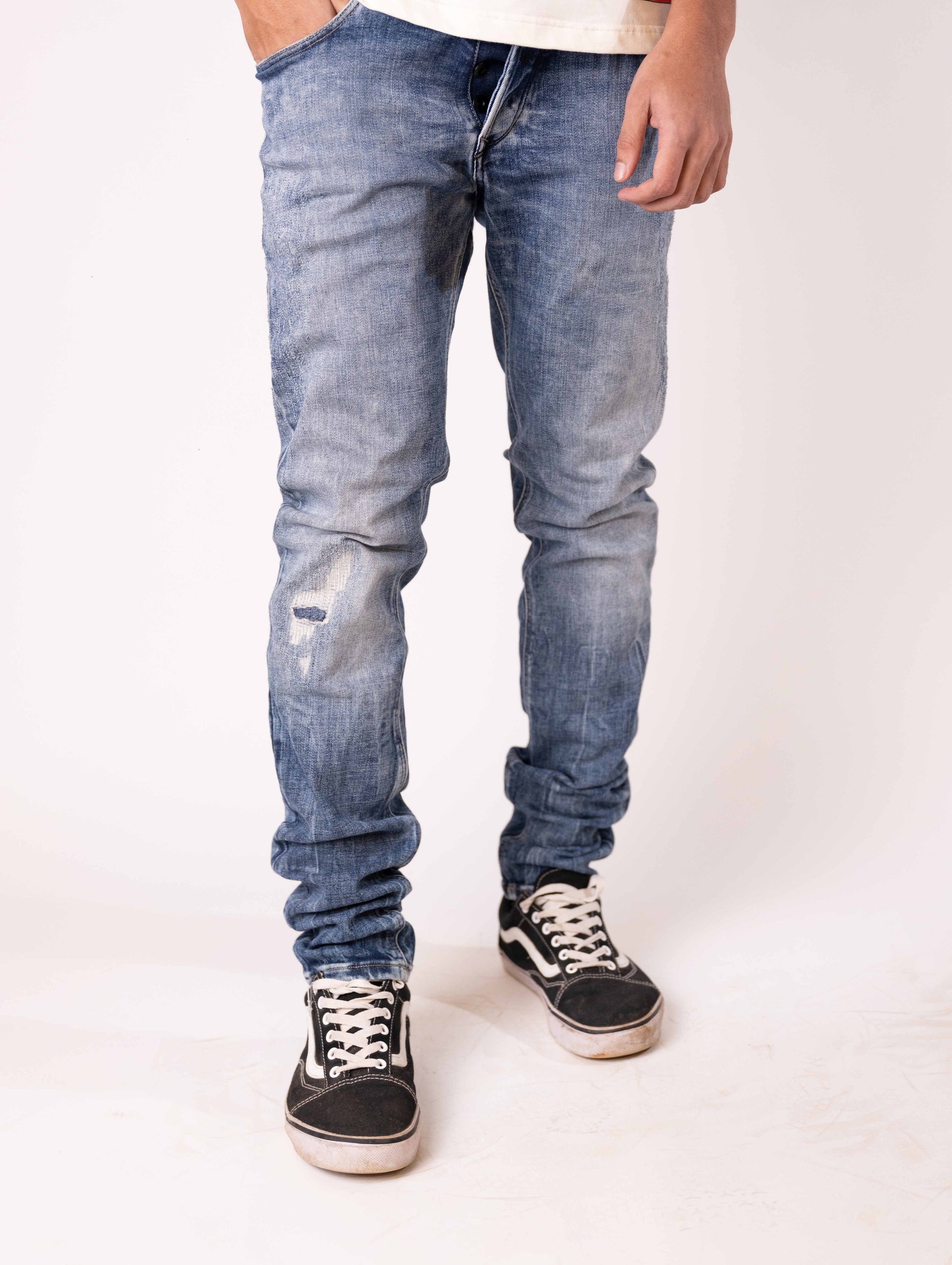 Diesel Buster Tapered Fit Regular Waist Coated Jeans