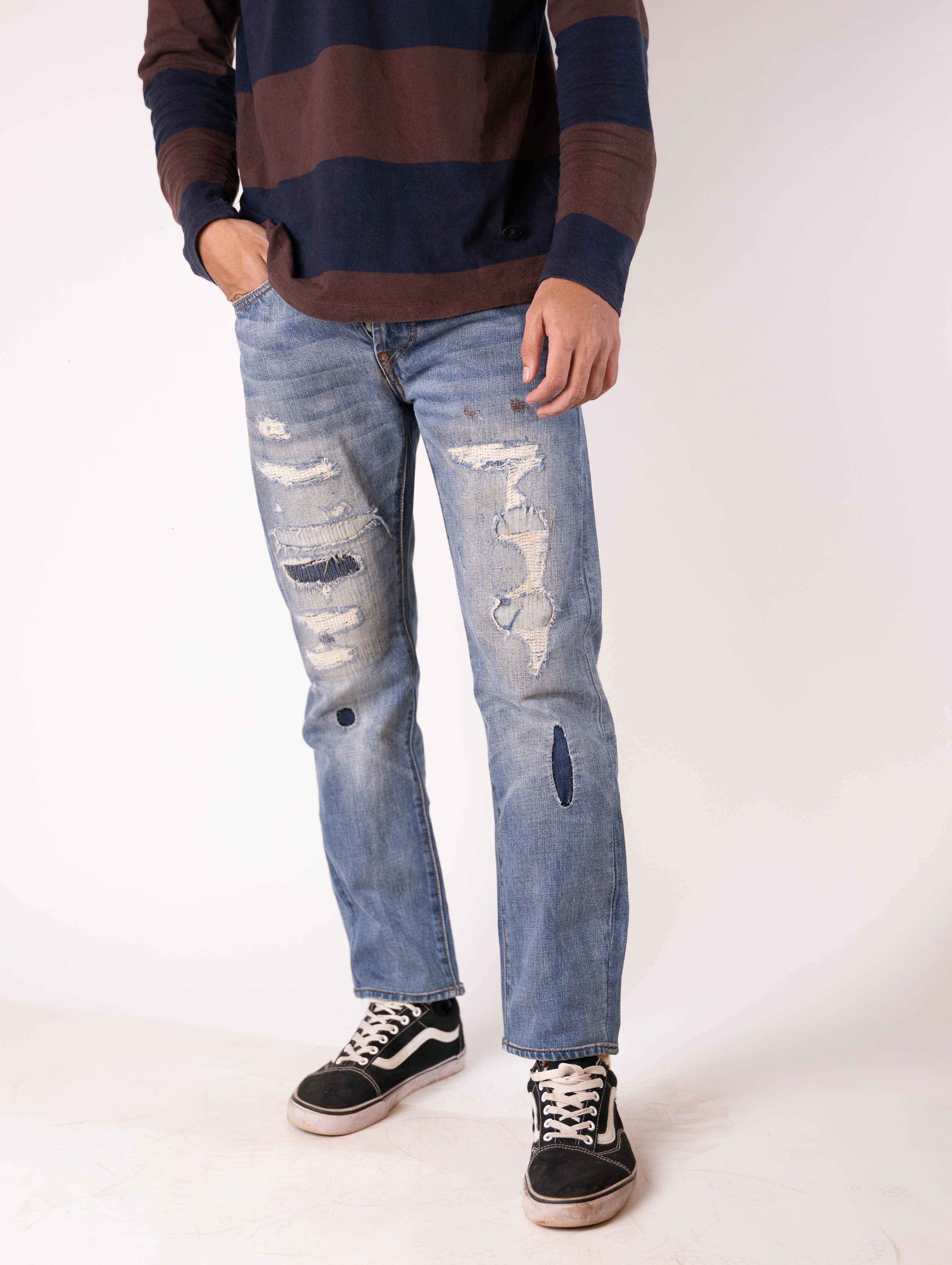 Evisu Logo Print Loose-Fit Distressed Denim Jeans