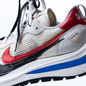 Nike Sacai Vaporwaffle Royal Fuchsia