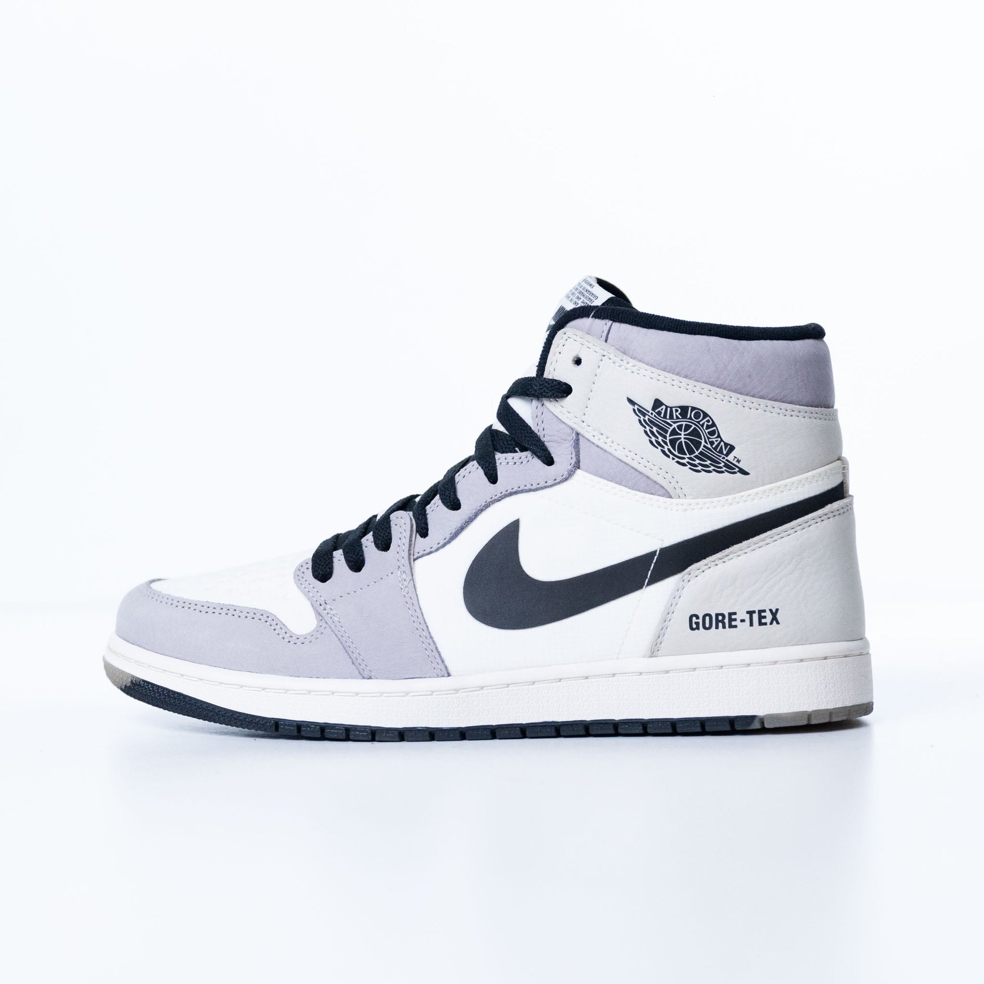 Nike Air Jordan 1 Retro High Element Gore-Tex Light Bone
