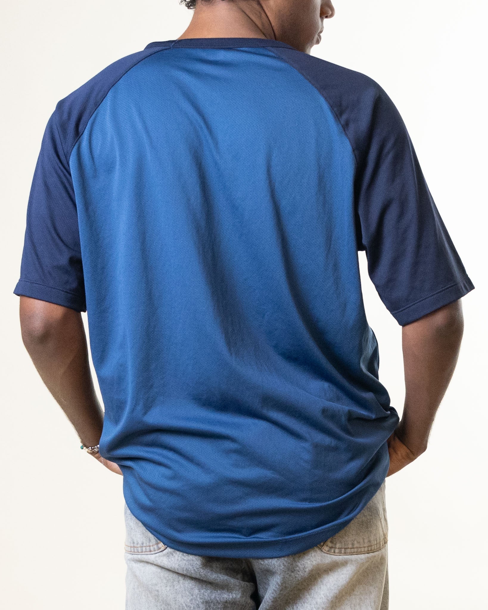 Uniqlo Raglan Sleeve Jersey