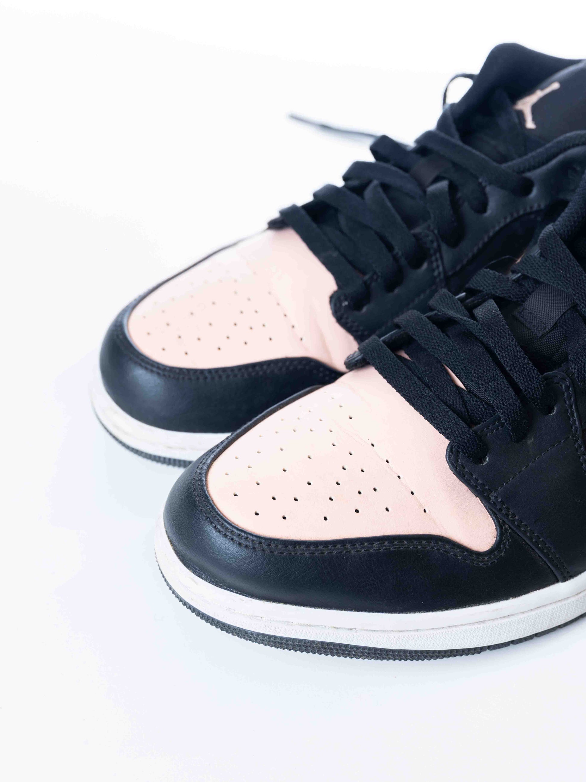 Nike Air Jordan 1 Low 'Crimson Tint'