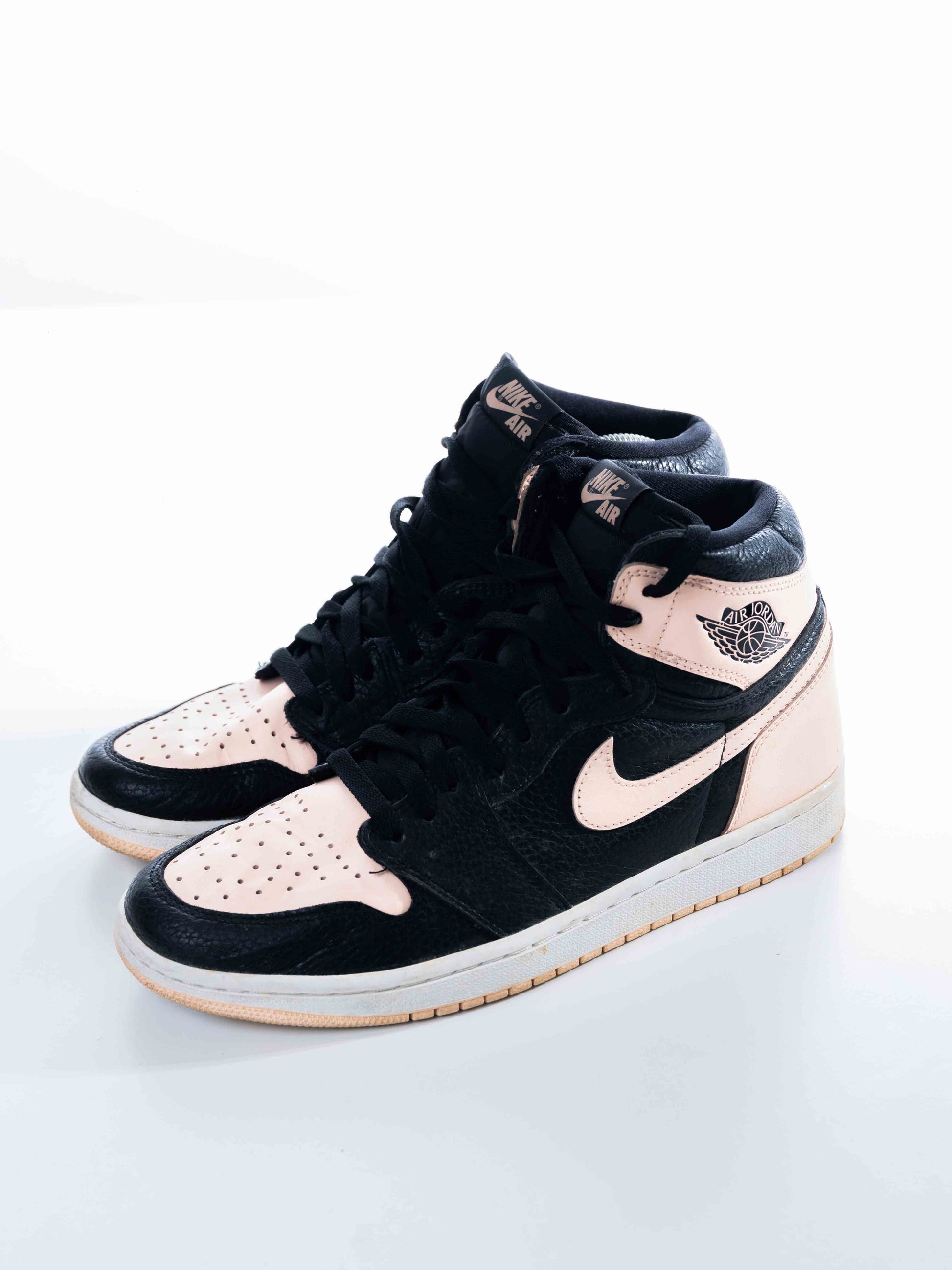 Nike Air Jordan 1 Retro High Black Crimson Tint