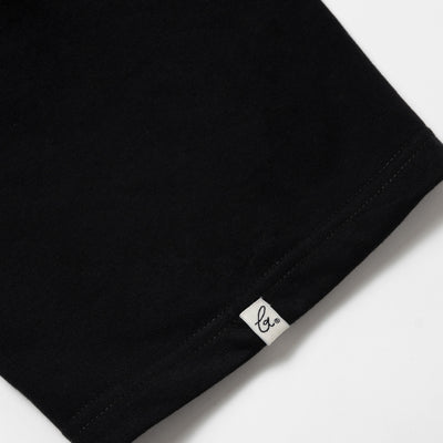 BLACK SIGNATURE TEE