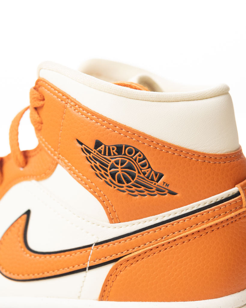 Nike Air Jordan 1 Mid SE Sport Spice