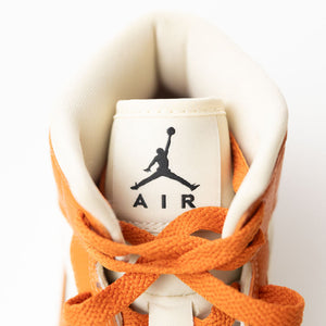 Nike Air Jordan 1 Mid SE Sport Spice