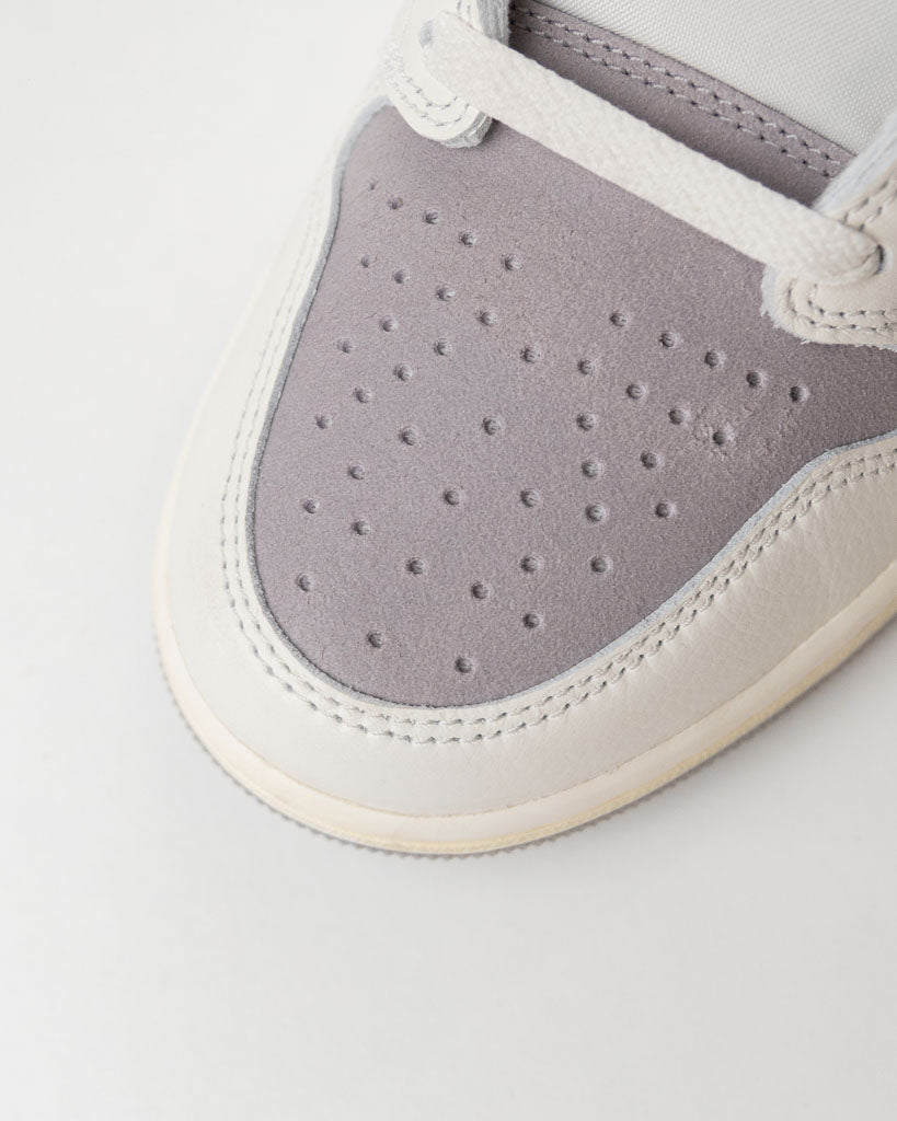 Nike Air Jordan 1 Retro Low OG 'Atmosphere Grey'