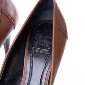 Burberry Brown Leather And Nova Check Canvas Pointed Toe Pumps