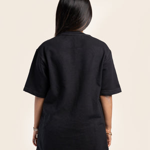 BLACK SIGNATURE TEE