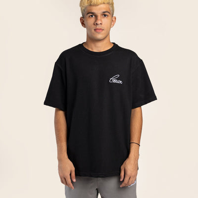 BLACK SIGNATURE TEE