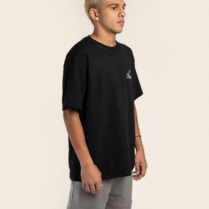 BLACK SIGNATURE TEE