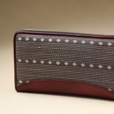 Brown - Handcrafted Jacquard Weave Leather Wallet