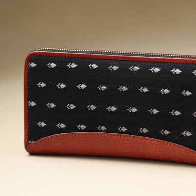 Black - Handcrafted Jacquard Weave Leather Wallet