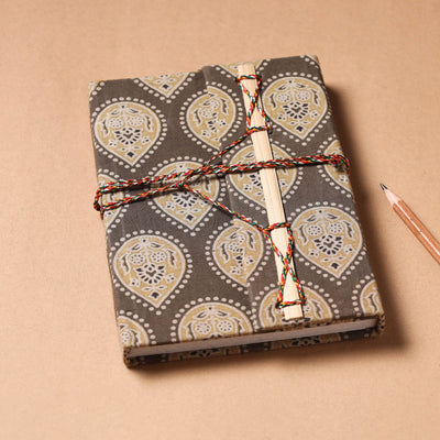 Brown - Bagru Fabric Cover Handmade Paper Notebook with Thread Lock