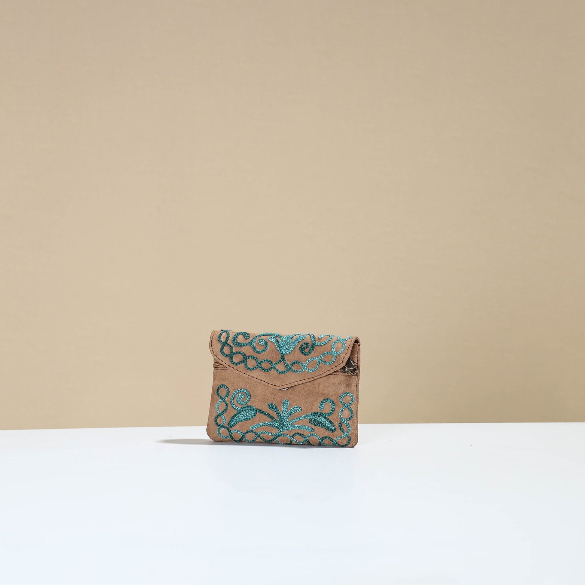 Brown - Kashmiri Crewel Hand Embroidery Velvet Coin Purse 08