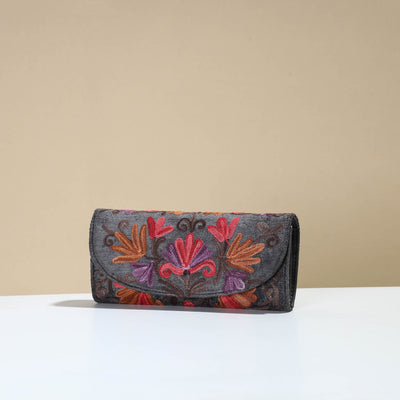 Black - Kashmiri Crewel Hand Embroidery Velvet Travel Wallet 67