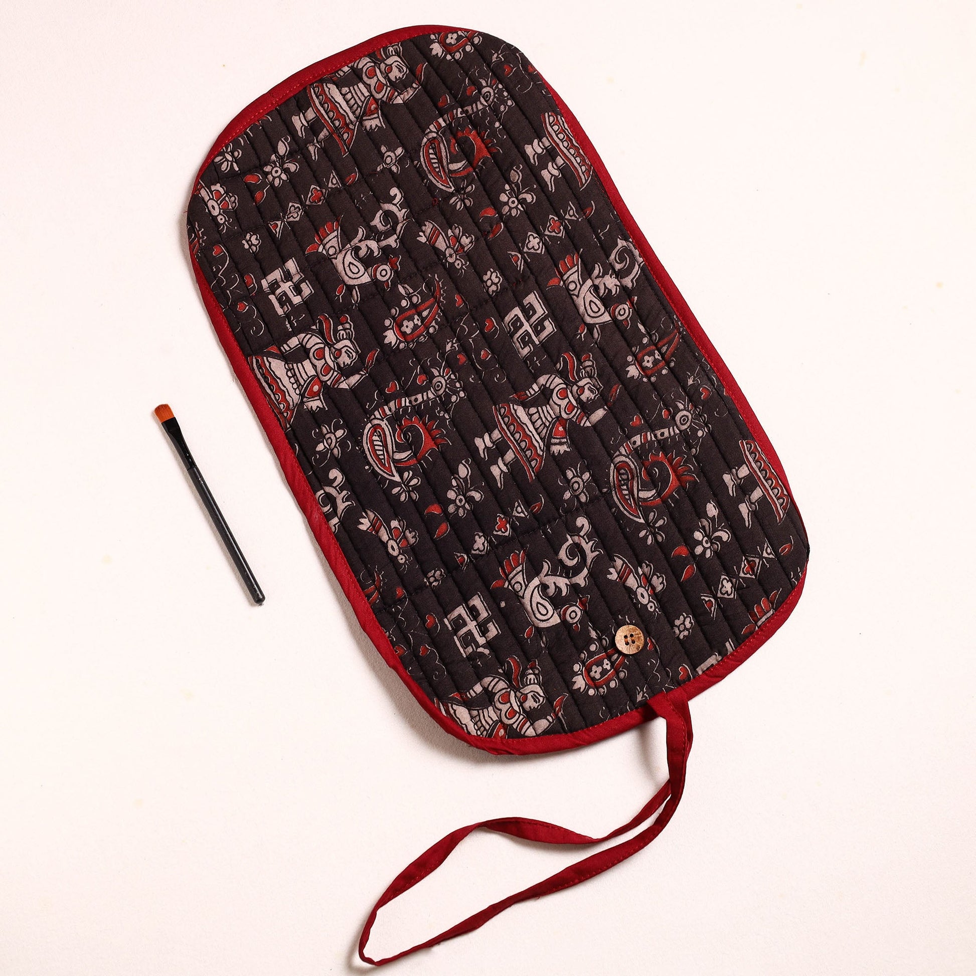 Black - Handcrafted Multipurpose Segmented Make-up Brush Wrap Pouch/Case 01
