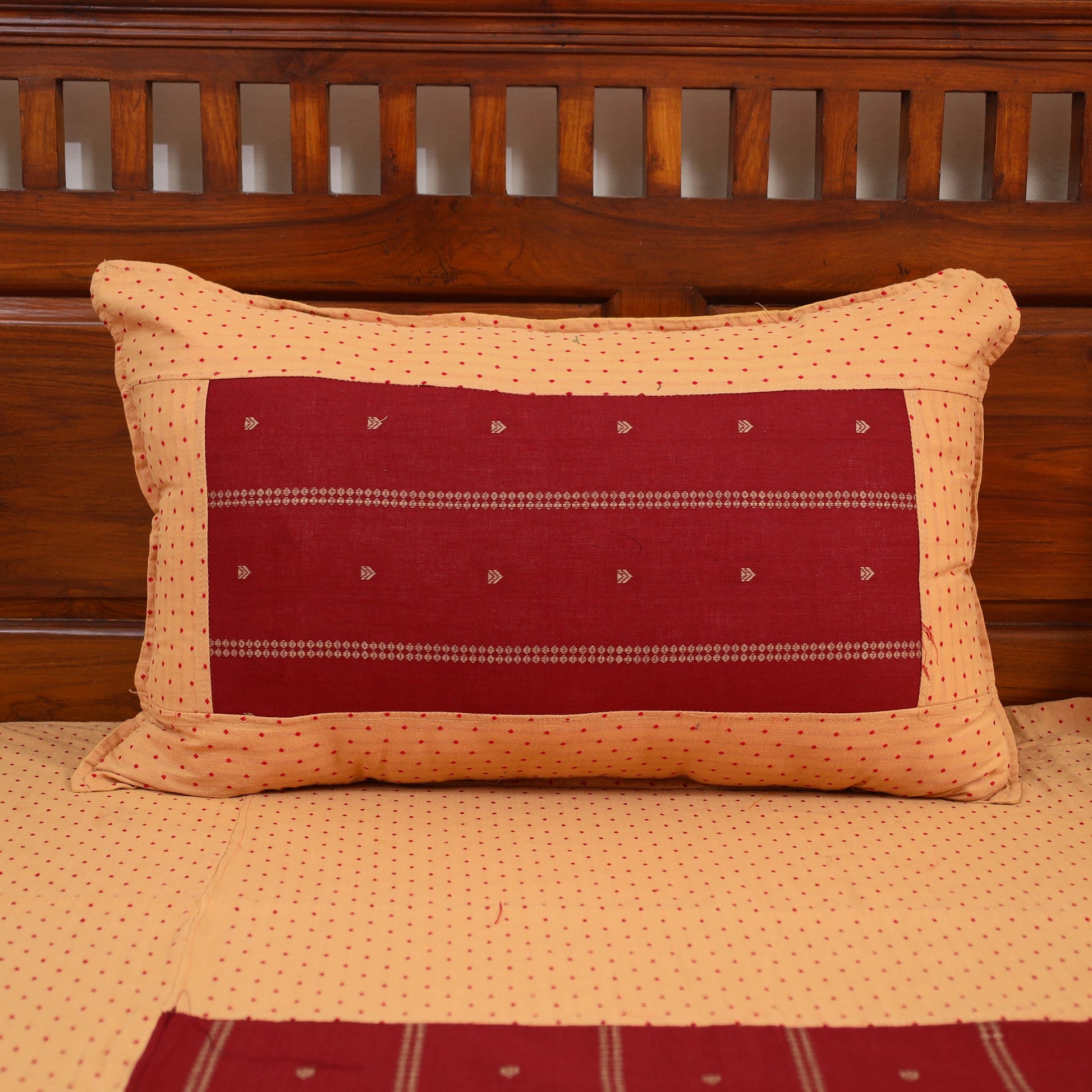 Beige - Jacquard Patchwork Cotton Double Bed Cover with Pillow Covers (108 x 83 in) 35