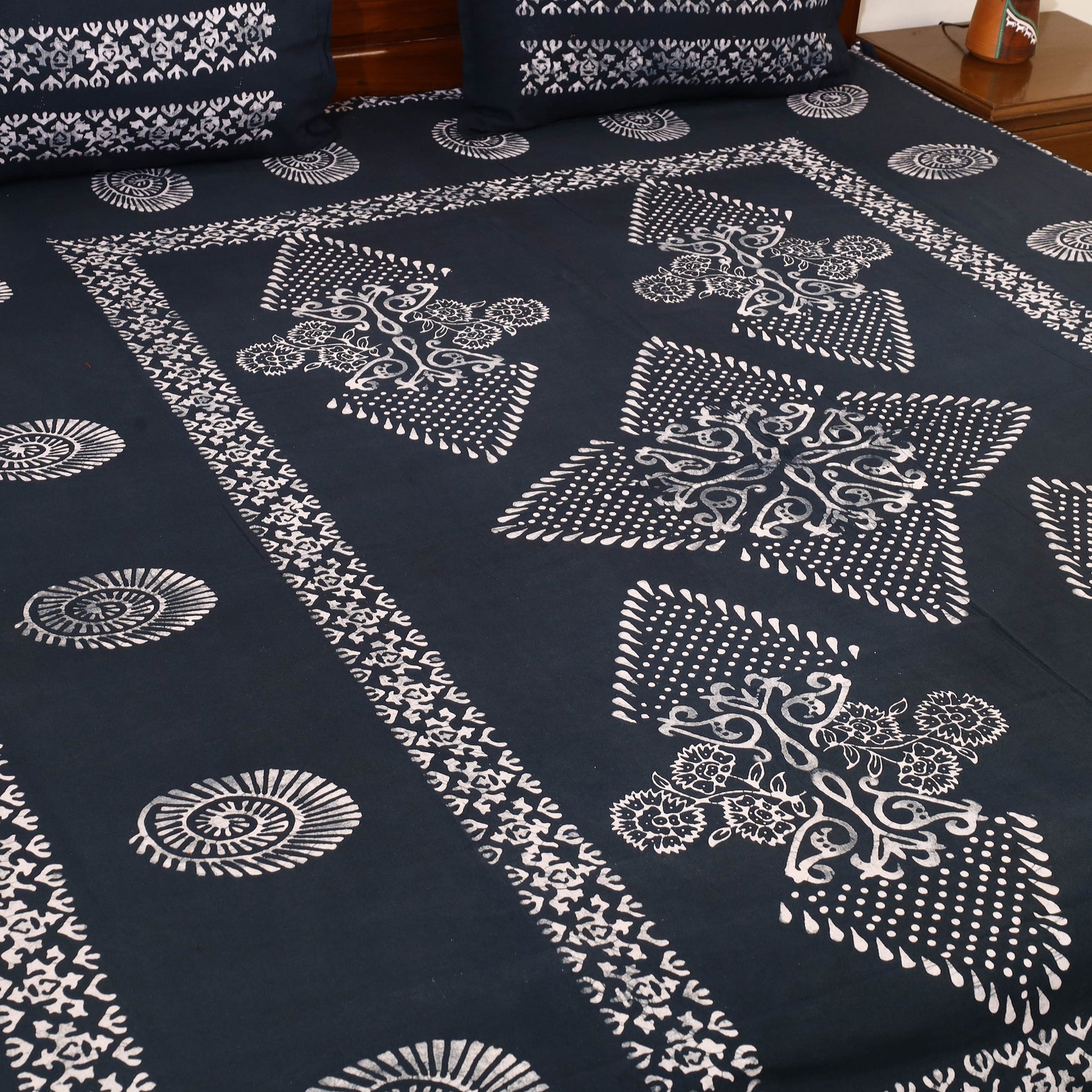 Black - Cotton Double Hand Batik Print Bed Sheet Set 02