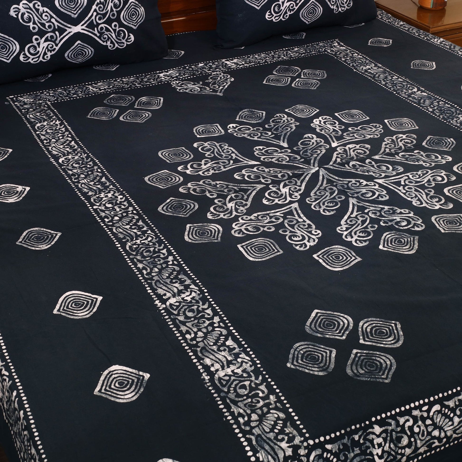 Black - Cotton Double Hand Batik Print Bed Sheet Set 04