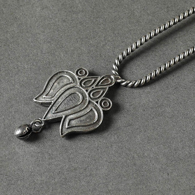Antique Silver Finish Oxidised Brass Base Juda Pin