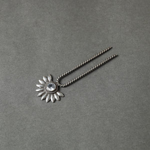 Antique Silver Finish Oxidised Brass Base Stone Work Juda Pin