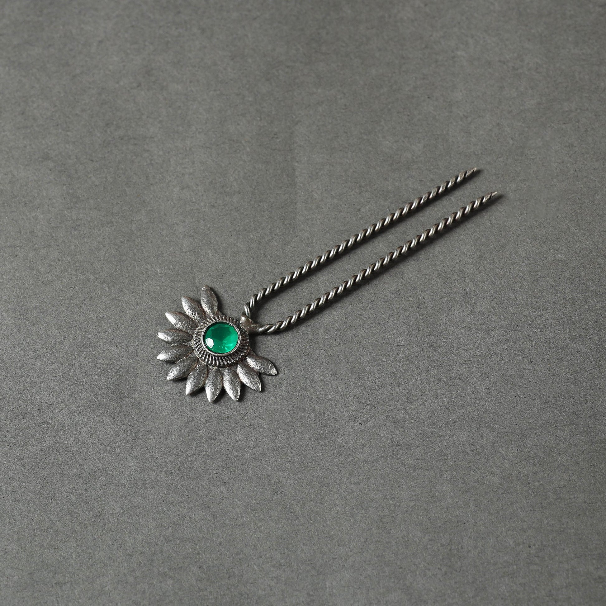 Antique Silver Finish Oxidised Brass Base Stone Work Juda Pin